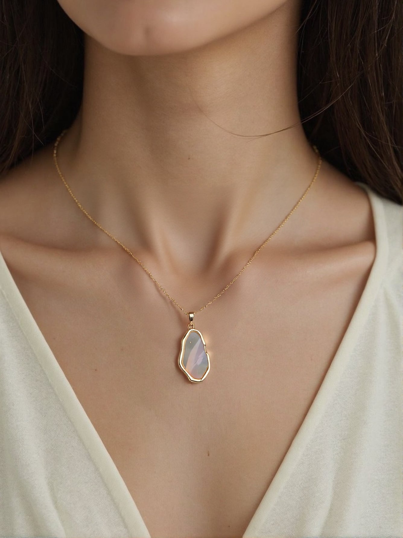 Iridescent Aura Pendant Necklace - ZG_Pearls14K Gold PlatedZG_Pearls