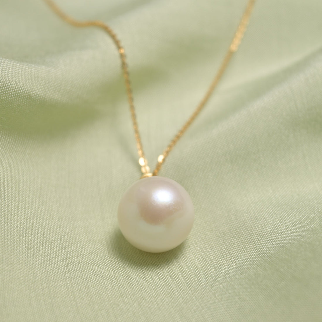 How to Pick a Pearl: A Comprehensive Guide - ZG_Pearls