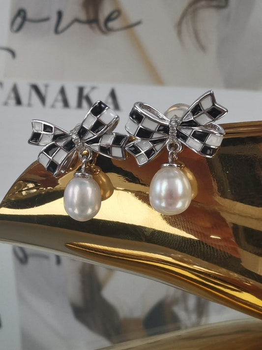 Adorable Grids Bow Freshwater Pearl Earrings