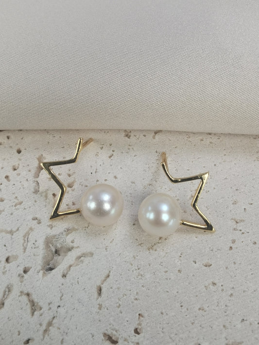 Star Outlines Freshwater Pearl Earrings