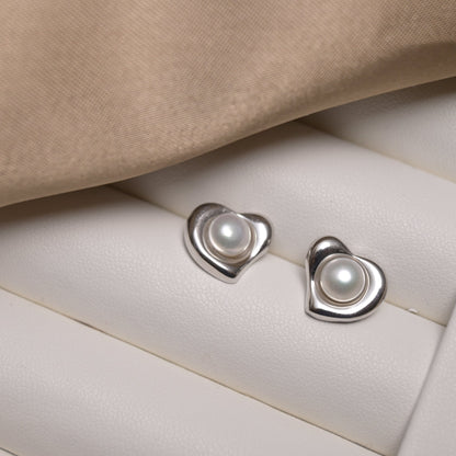 Amour Pearl Heart Studs - ZG_PearlsS925/Sterling SliverZG_PearlsSterling silverSilver