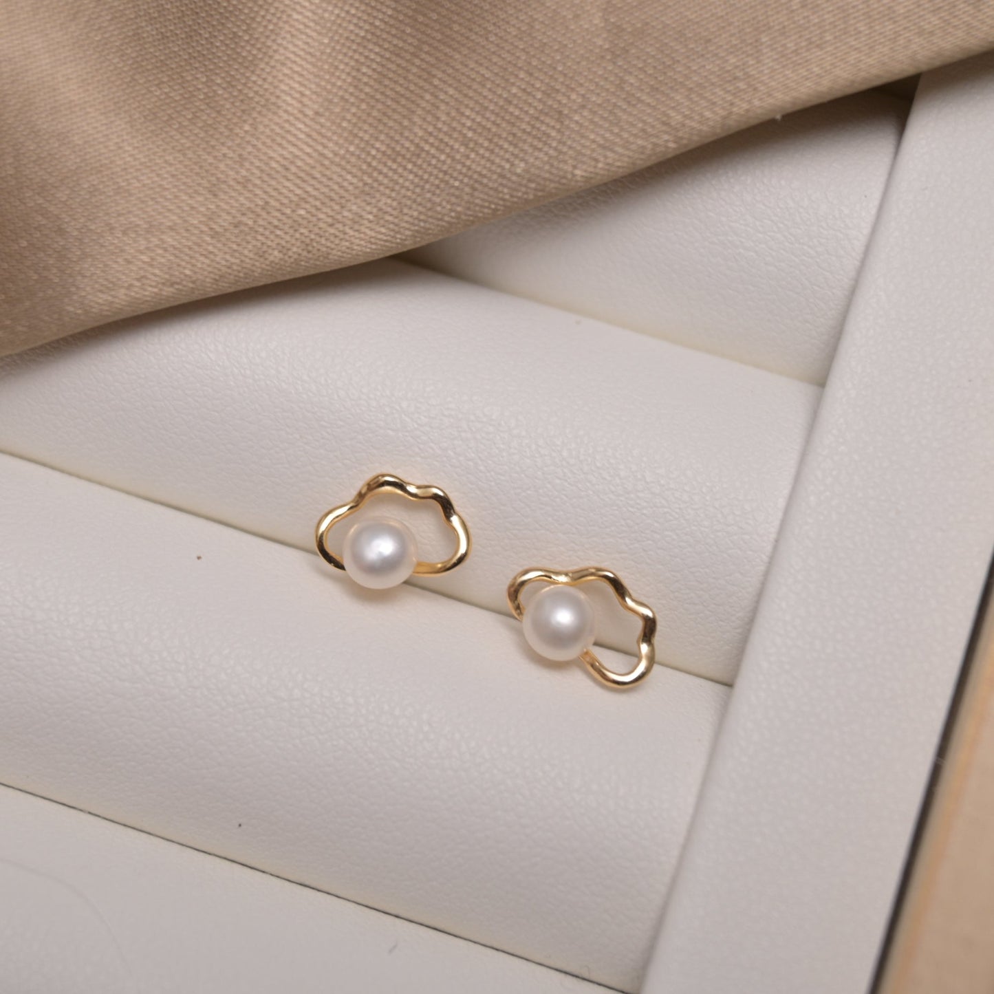 Cloud Pearl Stud Earrings - ZG_PearlsS925/Sterling SliverZG_PearlsSterling silverGold