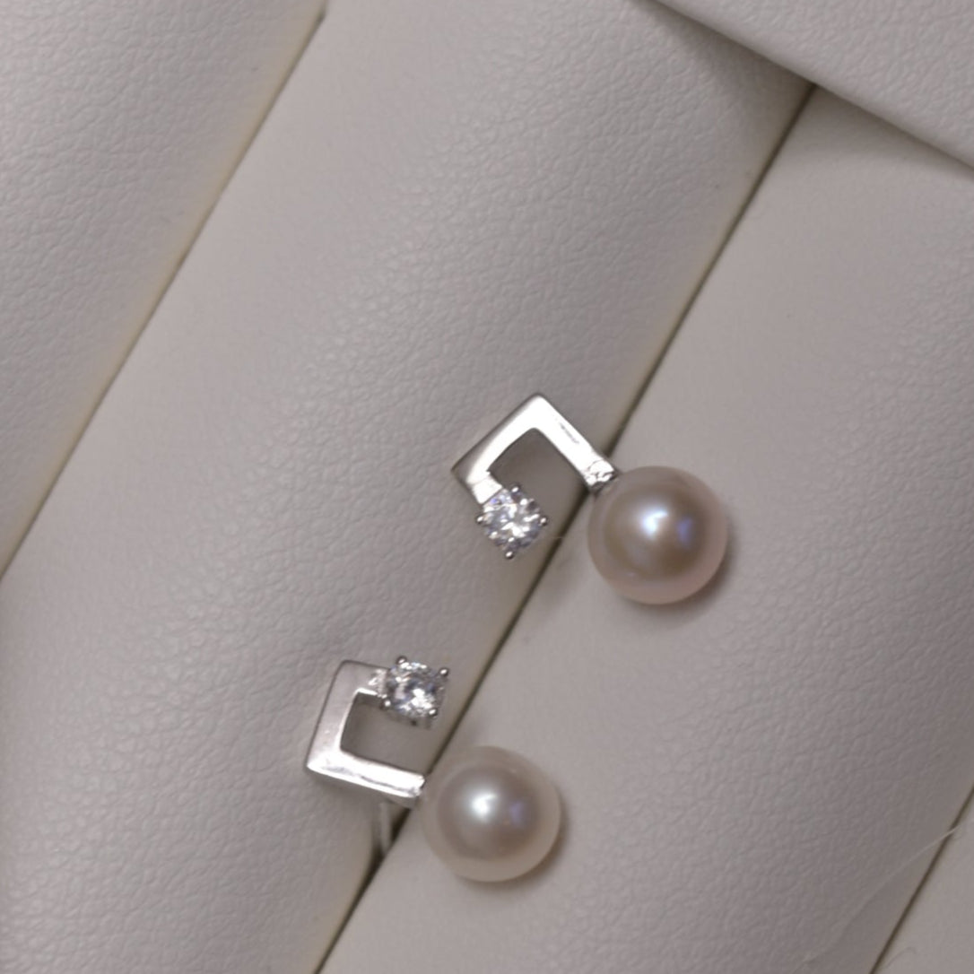 Luna Edge Pearl Studs - ZG_PearlsS925/Sterling SliverZG_PearlsSterling silverSilver