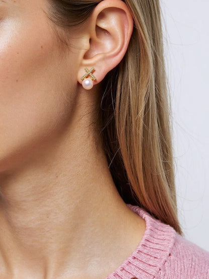 Luxe Cross Pearl Studs - ZG_PearlsS925/Sterling SliverZG_PearlsSterling silverSilver